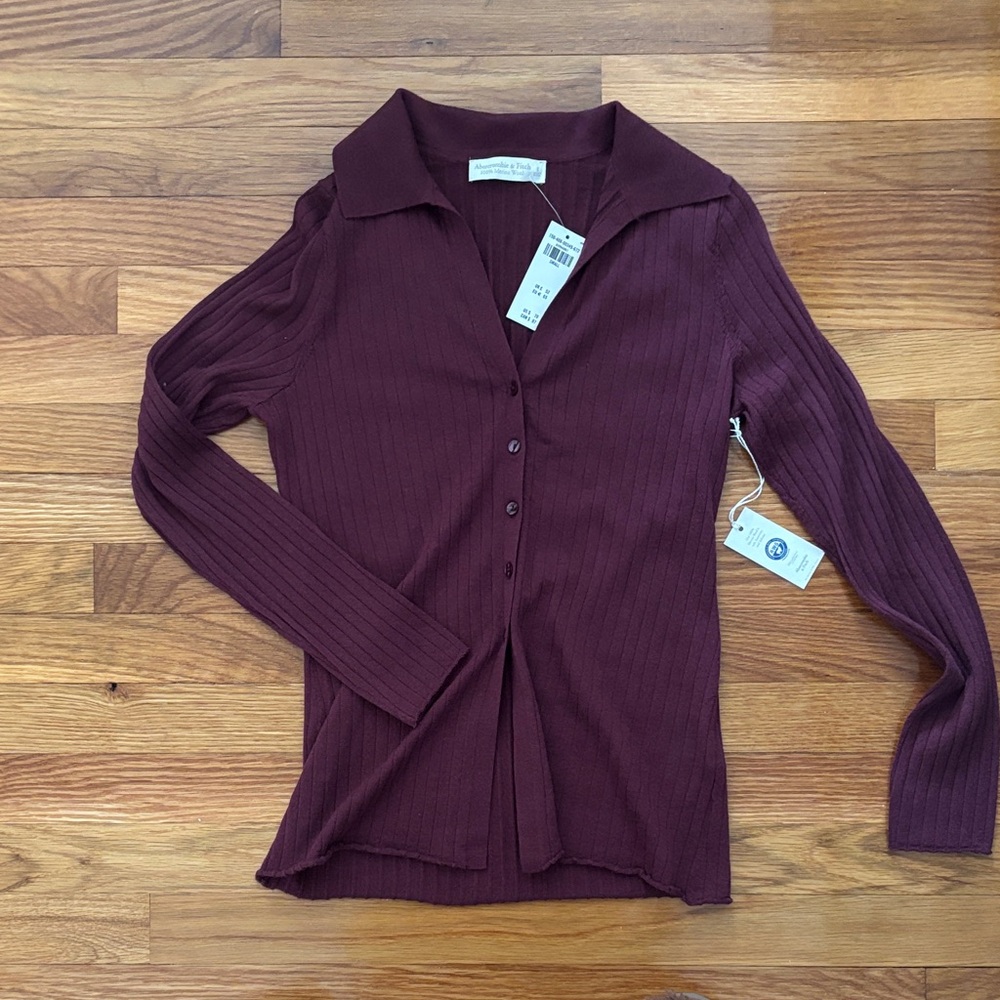 Abercrombie & Fitch Maroon Ribbed Button Down Shirt